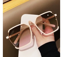 韓国オルチャン ファッションサングラス上品メタル ハーフリム サングラスおしゃれエレガント丸い顔UVカットカラーレンズ旅行紫外線カット