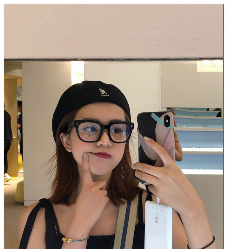 伊達メガネ黒縁ファッションブランドリベット付き韓国黒ぶち眼鏡スクエア